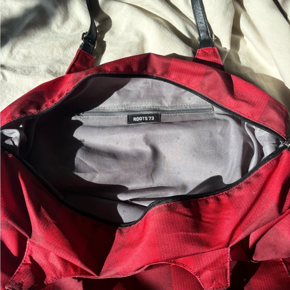 Roots Buffalo Plaid Weekender Bag - Picture 4 of 8